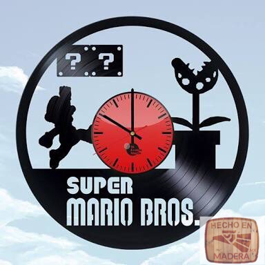 Reloj Super Mario Bros con planta y blocks 0435