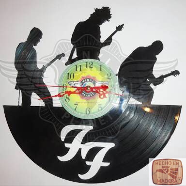 Reloj Foo Fighters tocando 0670