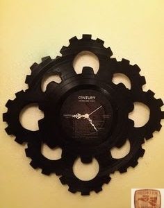 Reloj Ingenieria Engranes iguales organizados. 1020