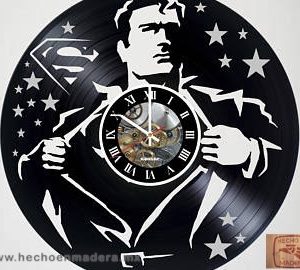 Reloj Superman revelando traje 1210