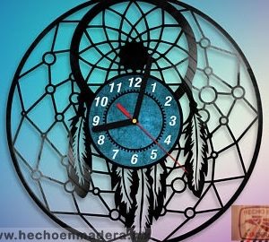 Reloj Simbolos Atrapa Suenos 4 Plumas Red 1440