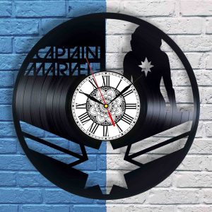 Reloj Capitana Marvel Silueta y Logo 1927