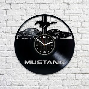 Reloj Mustang Dos Mustangs y el logo 2623