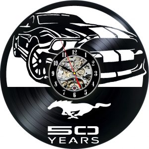 Reloj Mustang silueta de carro y 50 anos 2625