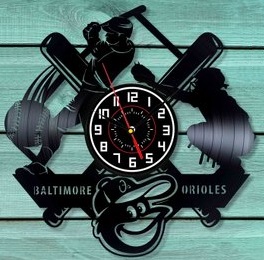 Reloj Baltimore Orioles Bateador y Catcher 3145